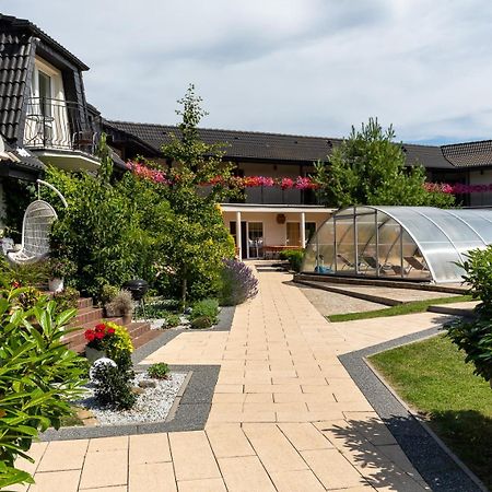 Perla Baltyku Hotell Pustkowo Eksteriør bilde